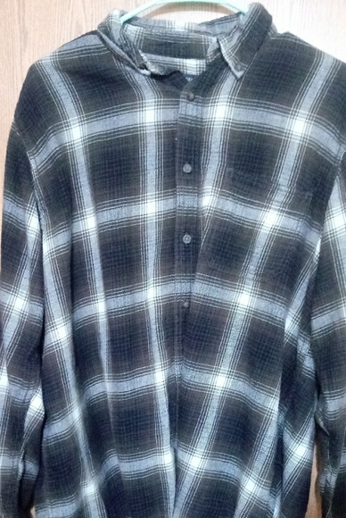 Shirts - Picture 5 of 7